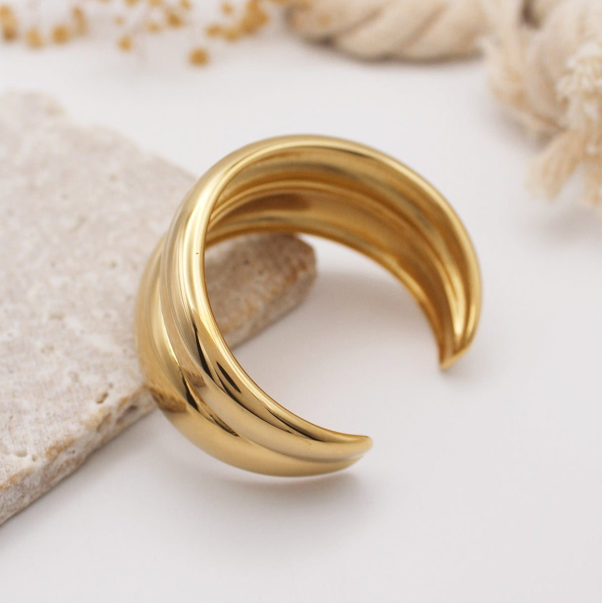 Isil Bangle