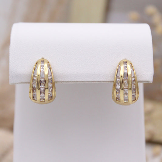 Naroa Huggie Earrings