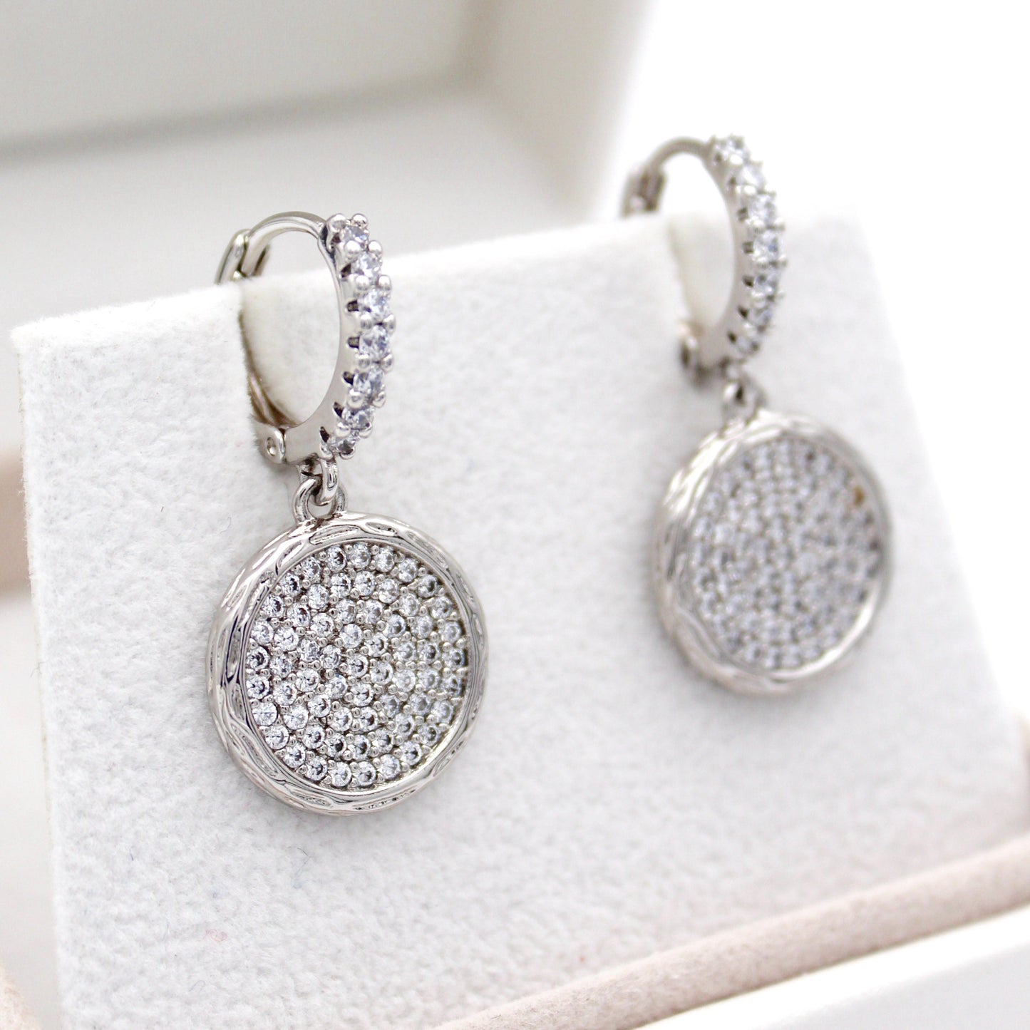 Argollas colgantes plateados