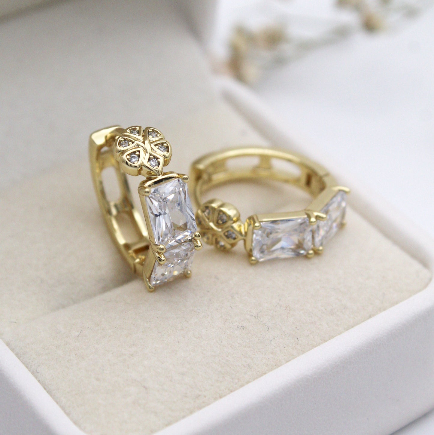 Mireya Huggie Earrings