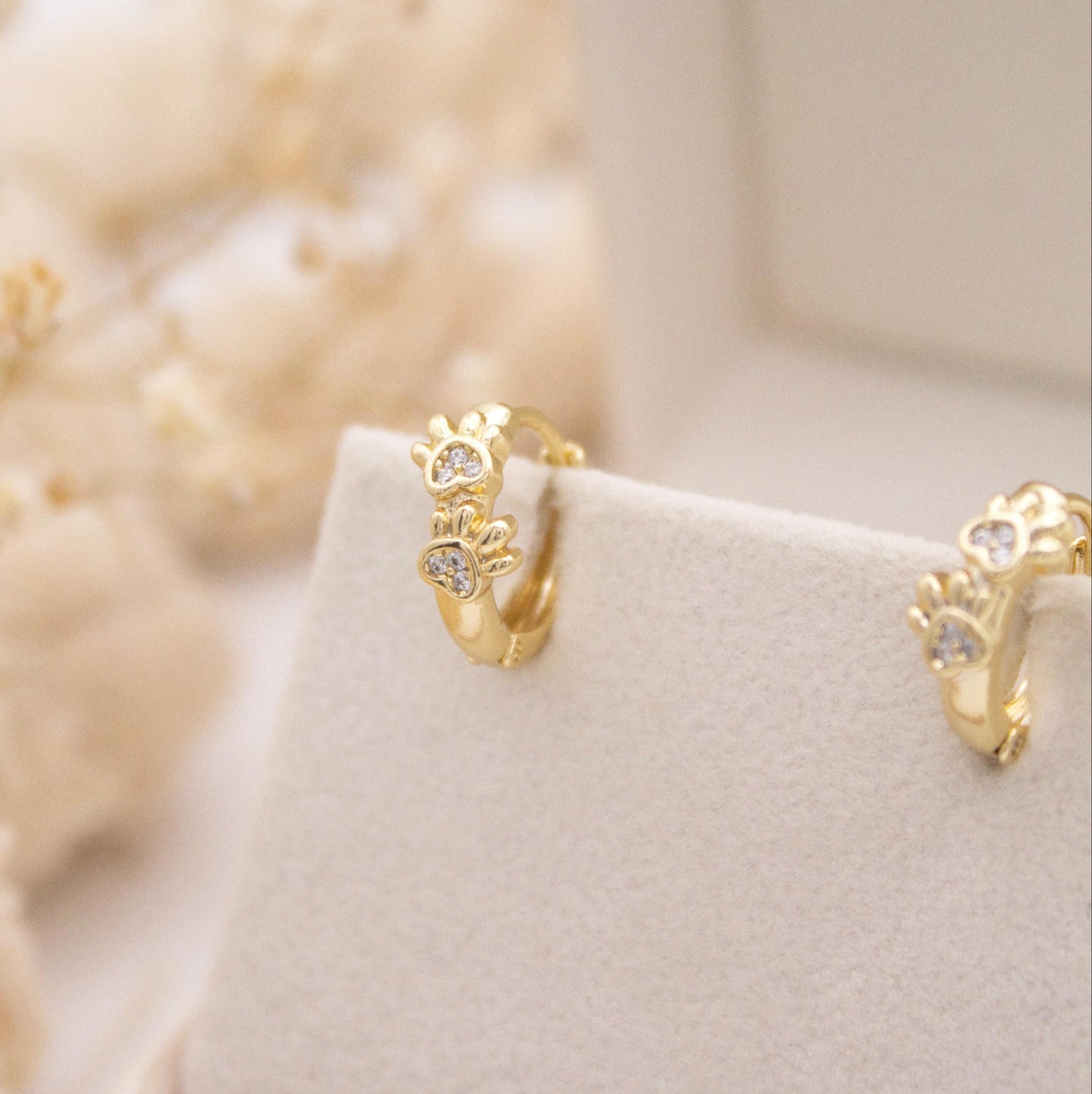 Vania Huggie Earrings