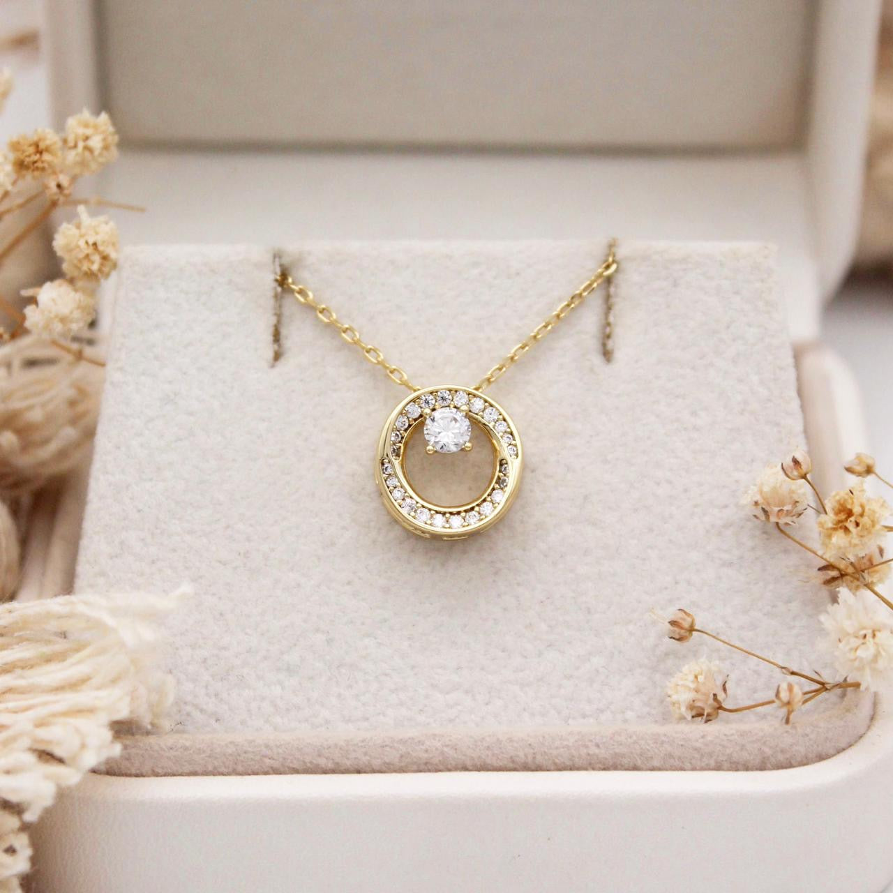 Luan Necklace