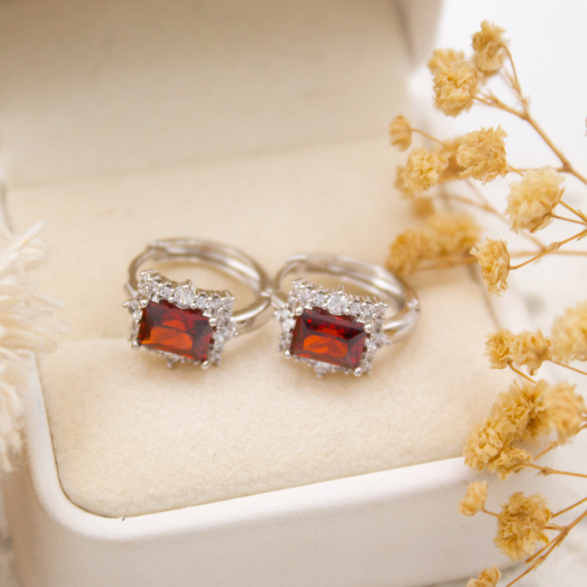 Granate - Aretes