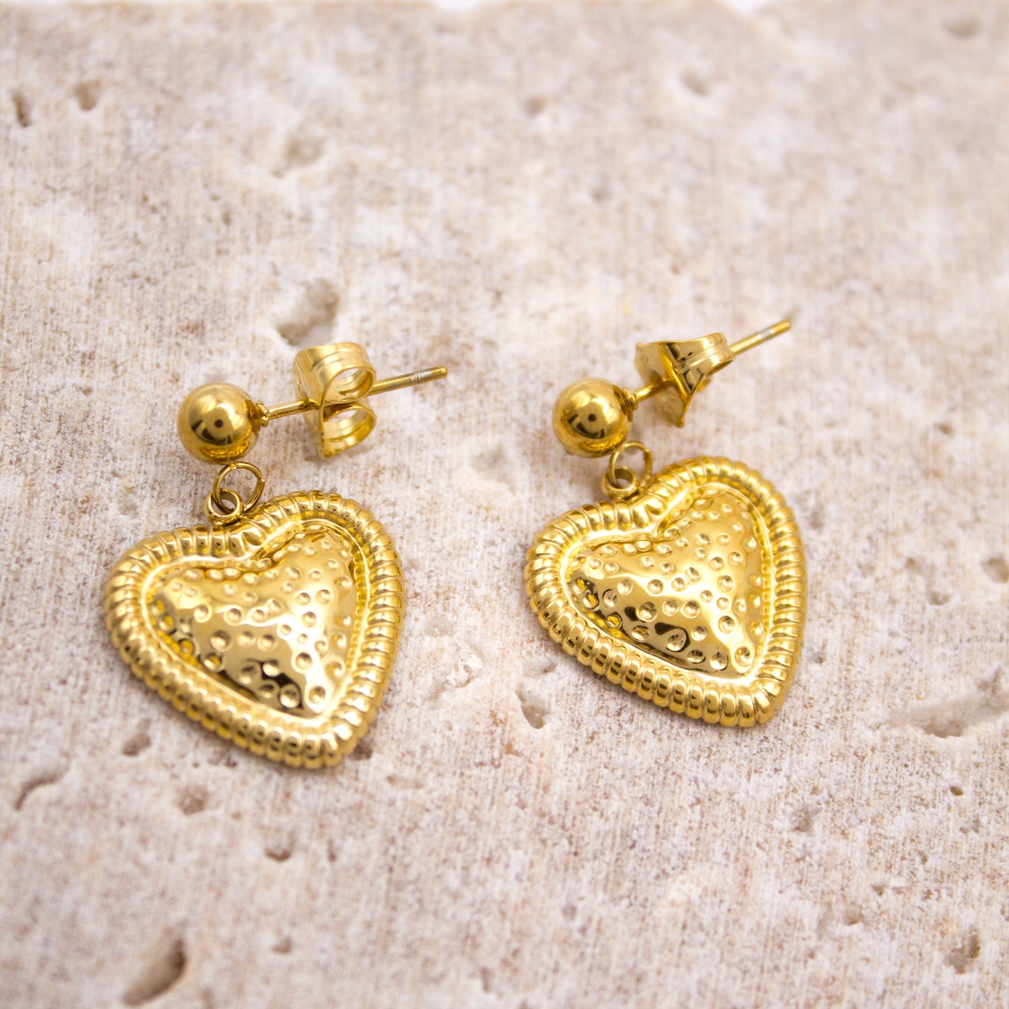 Lilian Studs