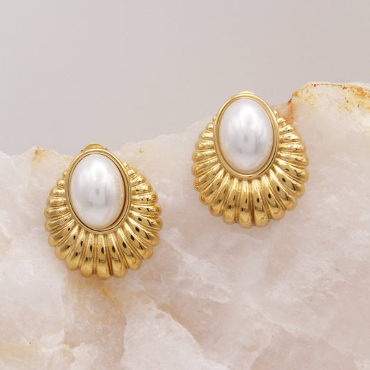 Loira Stud Earrings