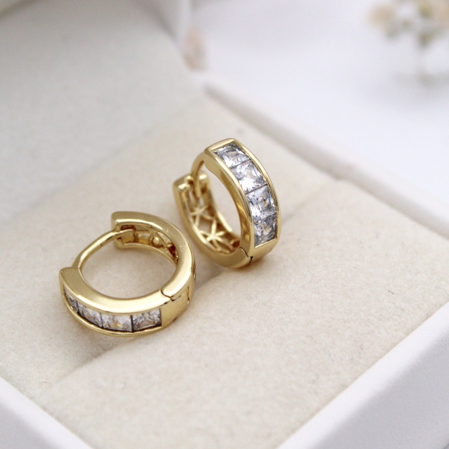 Mary Huggie Earrings
