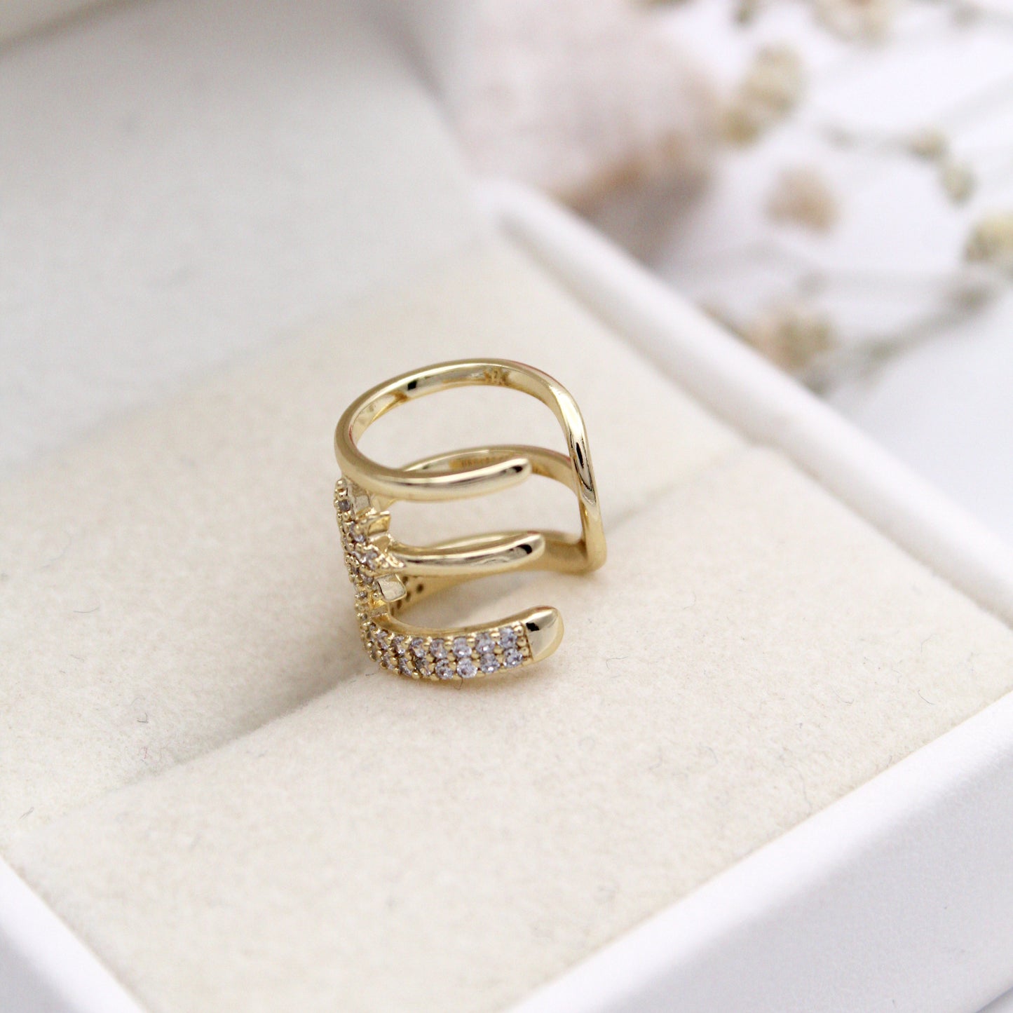 Sibel Earcuff