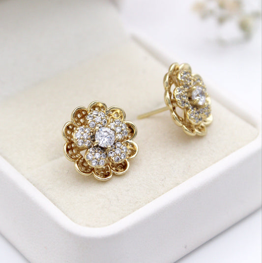 Seray Flower Stud Earrings