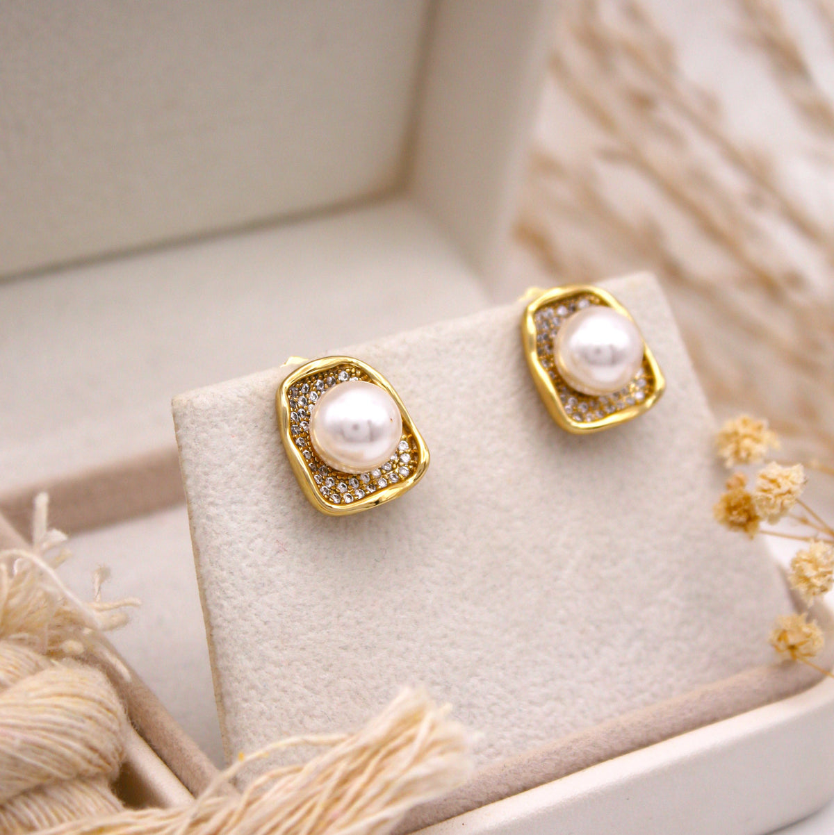 Belle Pearl Stud Earrings