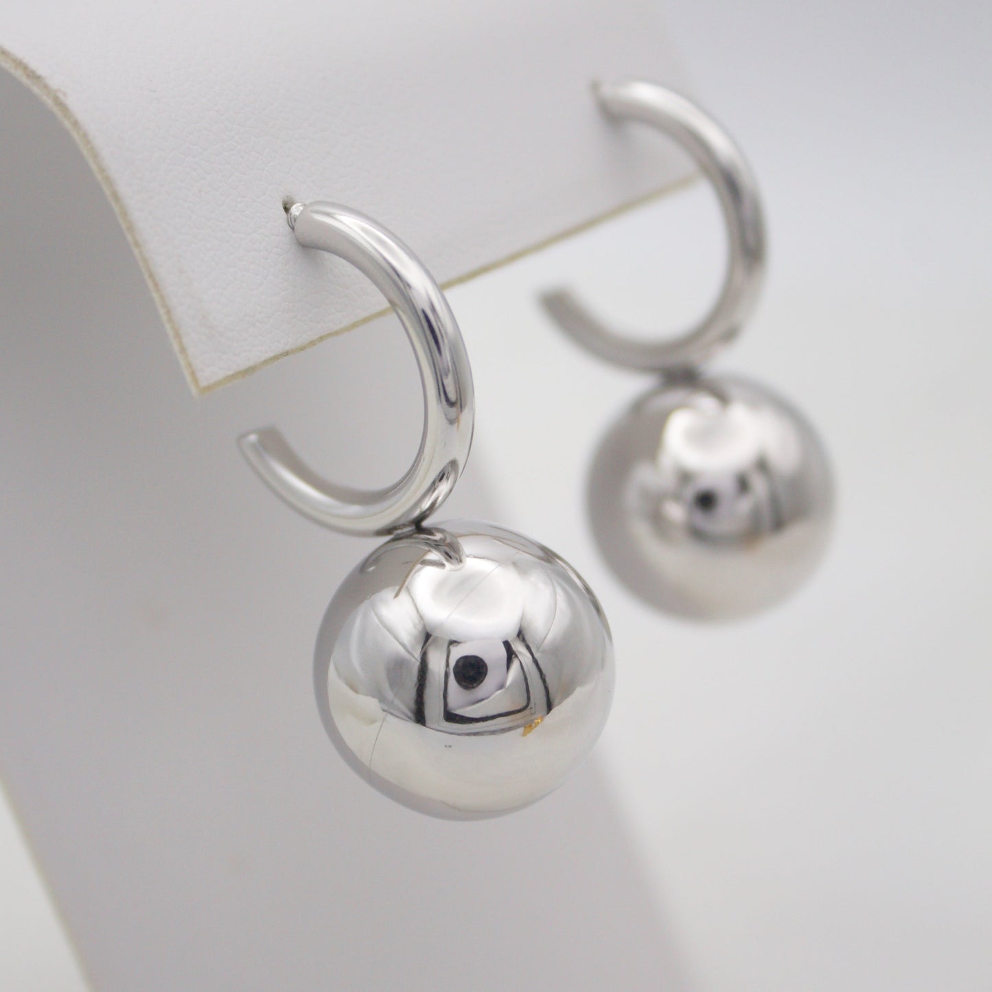 Magda Silver Stud Earrings