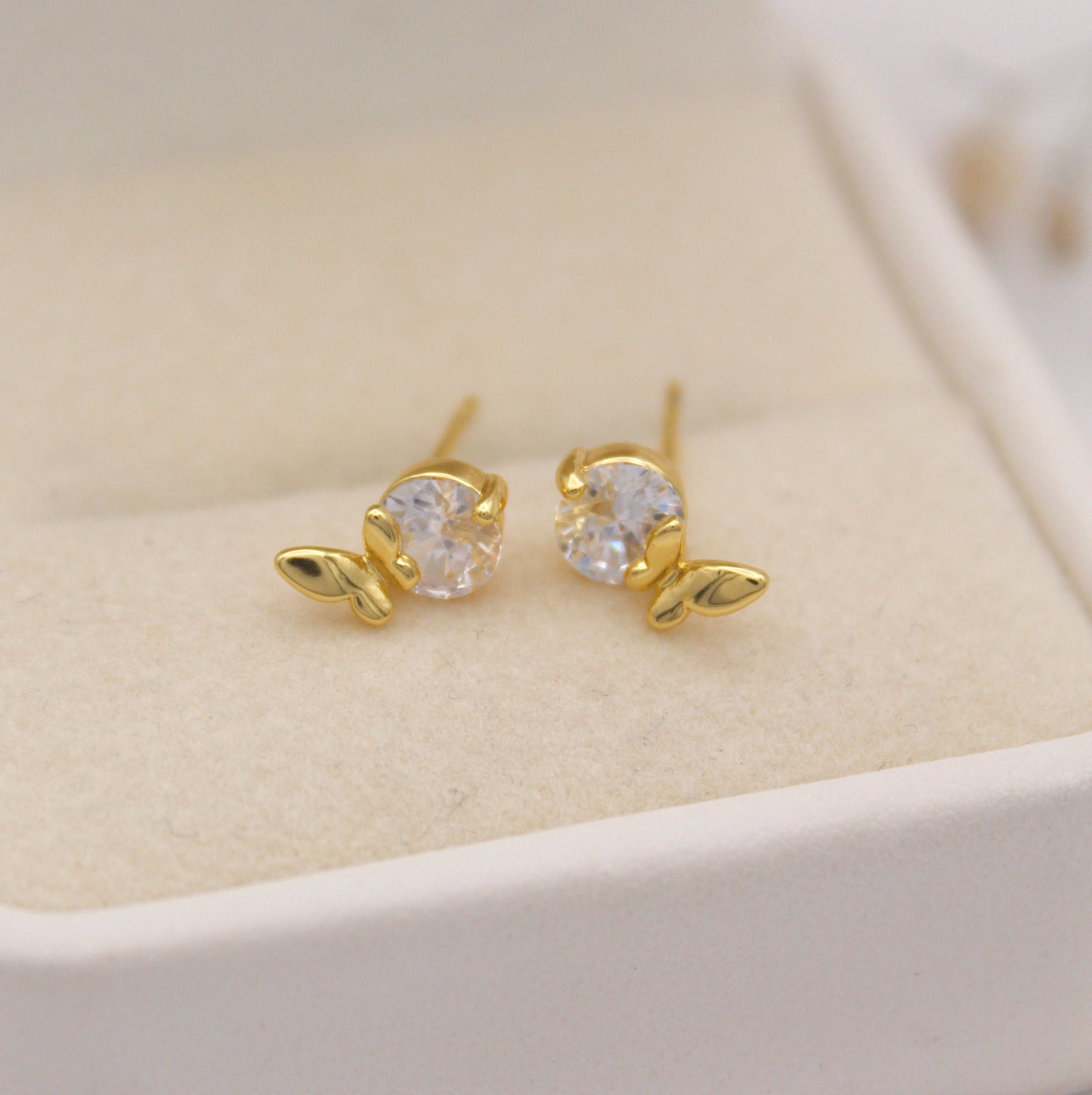 Mariposita linda Stud Earrings