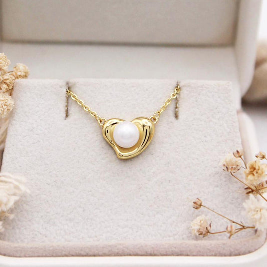 Corina Pearl Necklace