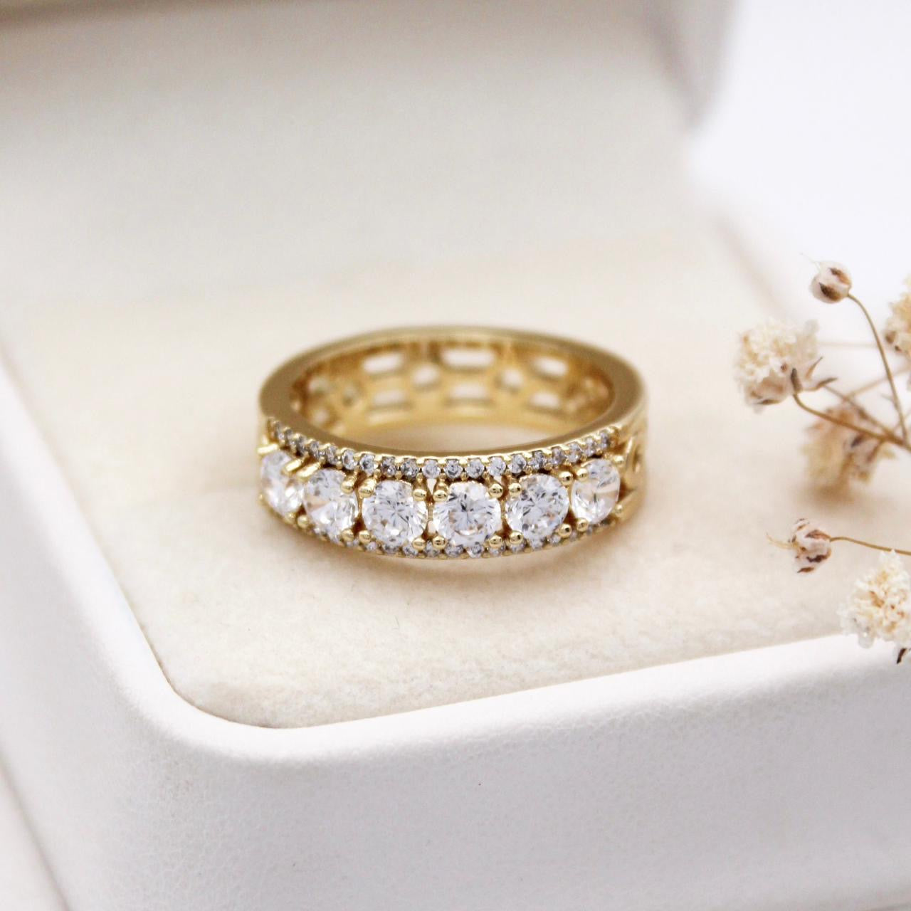 Neferura Ring